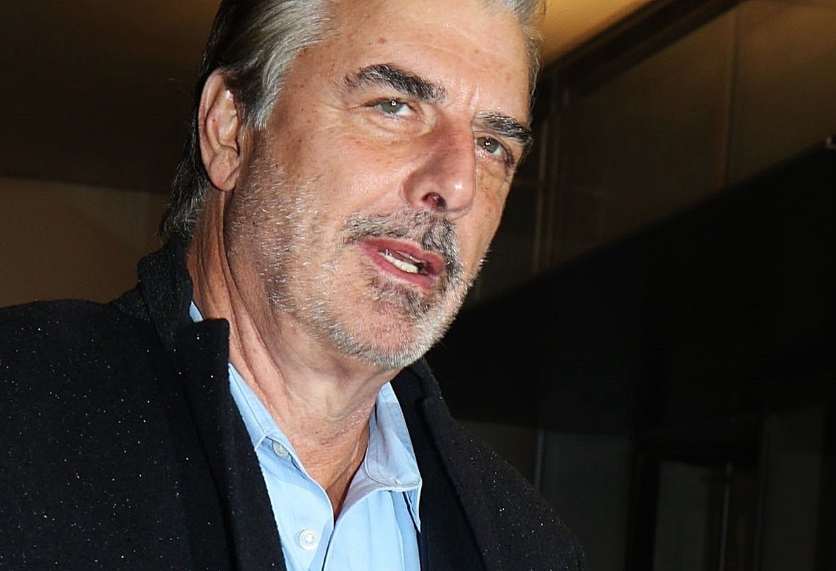 Chris Noth jest oskarżany o gwałty i molestowanie seksualne kobiet