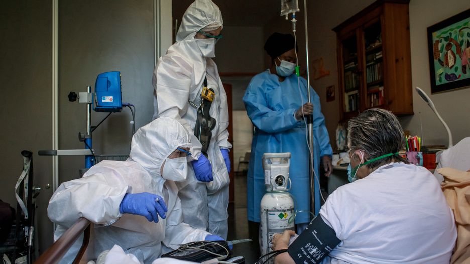 Koronawirus najbardziej niebezpieczny jest dla osób starszych