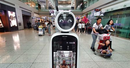 Na lotnisku wita cię robot, ale sygnalizację świetlną zastępują ludzie. Korea Południowa to kraj pełen sprzeczności