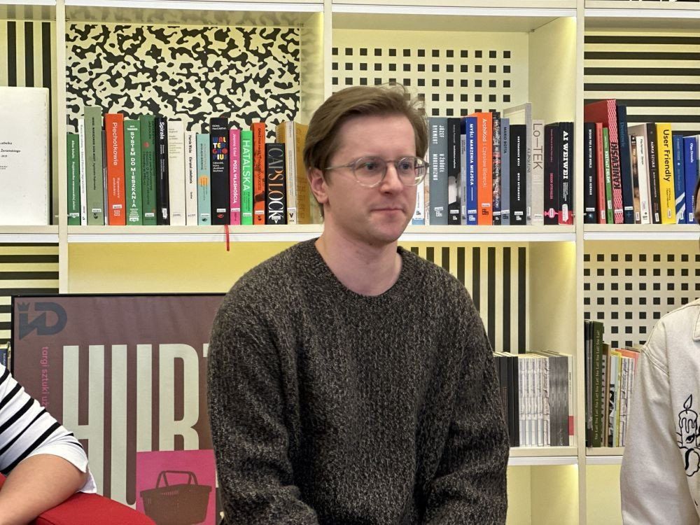 - To nie są wielkie firmy, tylko niewielkie pracownie, w których twórcy od początku do końca sami produkują swoje rzeczy i bardzo mocno stawiają na jakość - mówi Jakub Święcicki, dyrektor artystyczny wydarzenia.