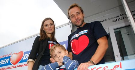 Łukasz Nowicki i Halina Mlynkova mają razem dorosłego syna. Tak dziś wygląda 19-letni Piotr. Nie zgadniecie, czym się zajmuje (FOTO)