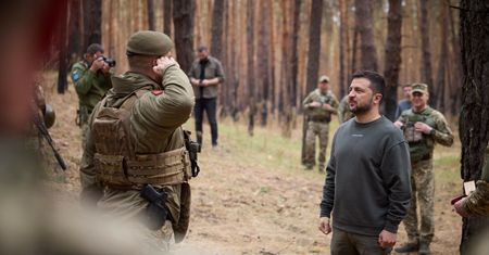 Ukraina w wielkich kłopotach. Zwątpili? Zełenski klnie na wizji, a generał przyznaje się do błędu