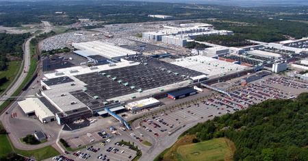 Volvo planuje trzecią fabrykę w Europie, by sprostać zakładanej sprzedaży