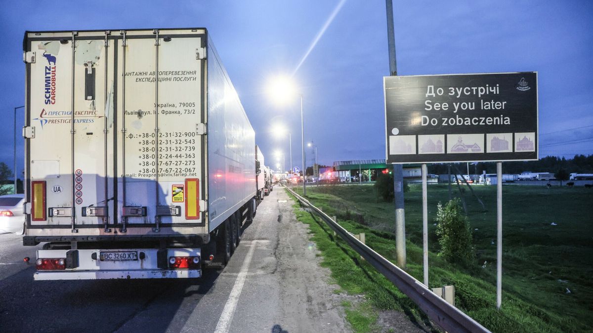 Polska utrzymuje embargo na wwóz zboża z Ukrainy. KE domaga się 