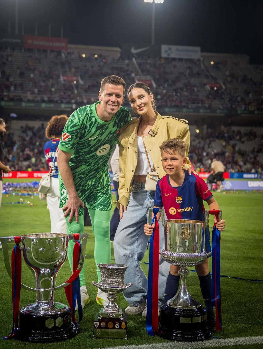 Marina i Wojciech Szczęśni z synem