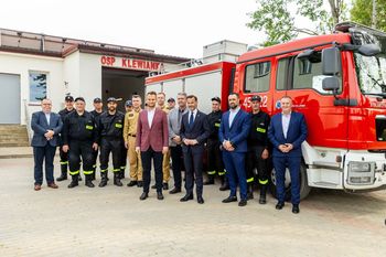 Do OSP w Klewiance trafił nowy wóz strażacki. Druhowie znów mogą nieść pomoc innym