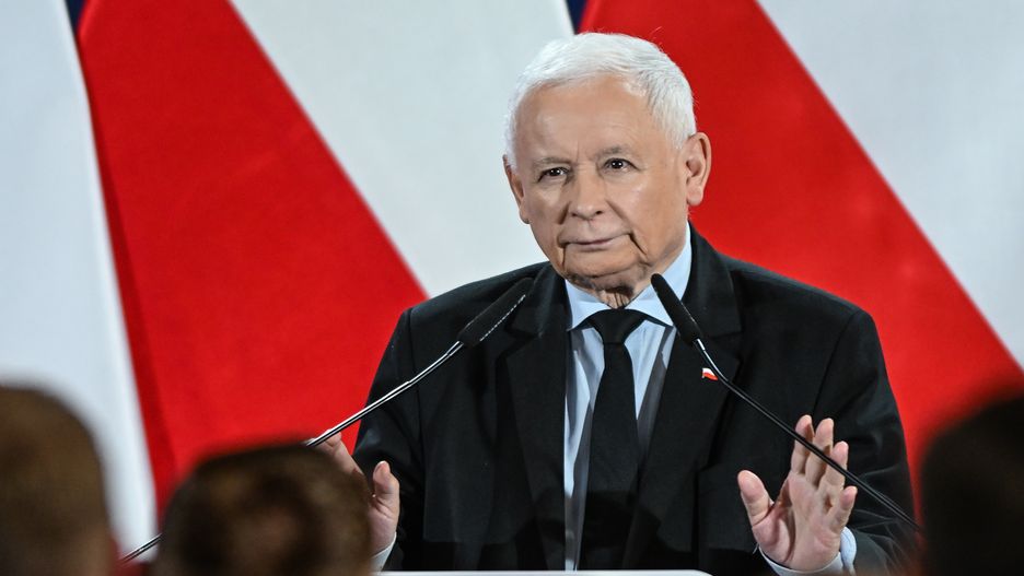 KRAKOW, POLAND, SEPTEMBER 15: 
Jaroslaw Kaczynski, leader of the opposition Law and Justice (PiS) party, addresses the crowd during a meeting with supporters in Krakow, Lesser Poland Voivodeship, Poland, on September 15, 2025. 
As part of the tour, Kaczynski calls on supporters for financial contributions aimed at, among other things, "saving democracy in the country" and organizing an anti-illegal migration march in Warsaw on October 11. (Photo by Artur Widak/NurPhoto via Getty Images)