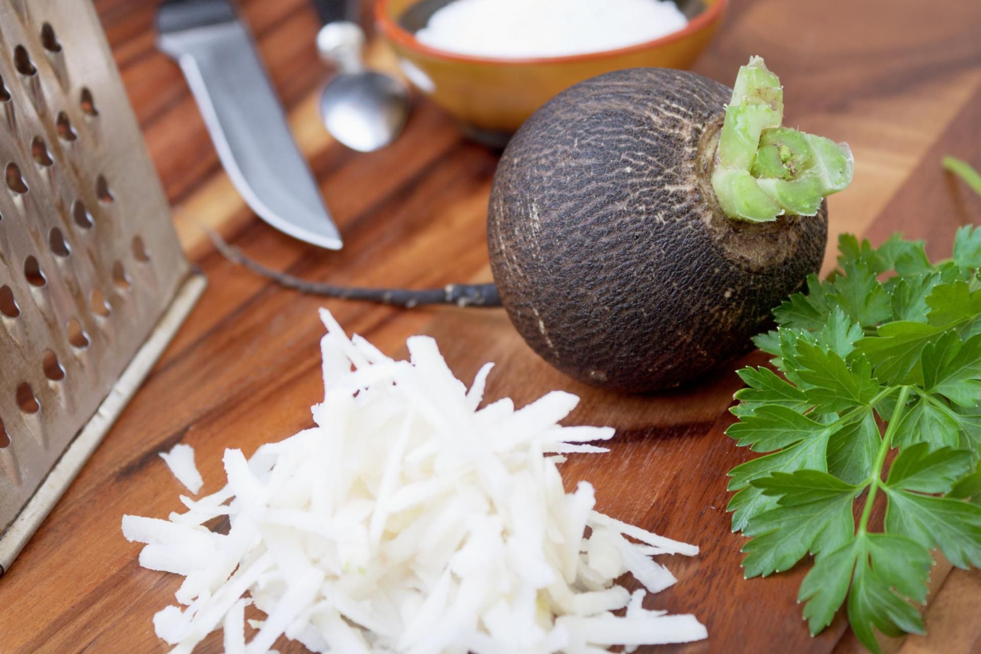 Czarna rzodkiew posiada wiele właściwości odżywczych