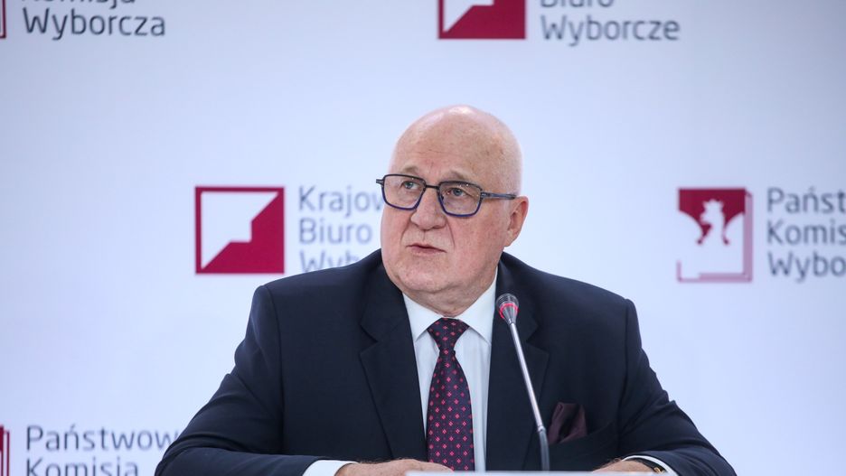 Sylwester Marciniak
Warszawa, 09.06.2024. Wybory do Parlamentu Europejskiego 2024. Przewodnicz�cy Pa�stwowej Komisji Wyborczej Sylwester Marciniak podczas konferencji PKW, 9 bm. w Warszawie, nt. frekwencji wyborczej i przebiegu g�osowania. Trwaj� wybory do Parlamentu Europejskiego. Do zako�czenia g�osowania trwa cisza wyborcza.  (sko) PAP/Albert Zawada
Albert Zawada
eurowybory, frekwencja, konferencja, pa�stwowa komisja wyborcza, parlamentu europejskiego, pe, pkw, prasowa