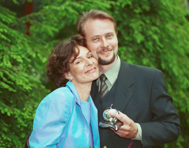 Artur Żmijewski z żoną Pauliną w 2001 r. 