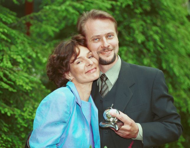 Artur Żmijewski z żoną Pauliną w 2001 r. 