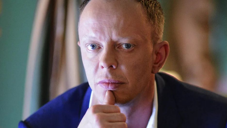 Książka Piotra Krysiaka "Dziewczyny z Dubaju 2" wywołała sporo kontrowersji