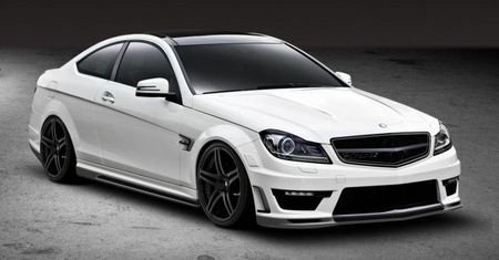Mercedes-Benz C63 AMG Coupe z pakietem Vorsteiner na rok 2012