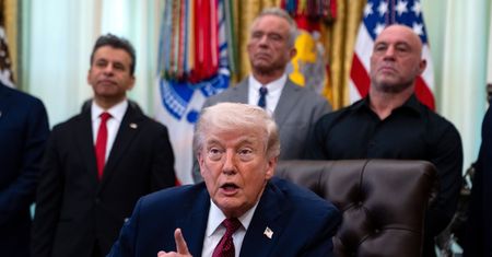 Donald Trump zapowiada negocjacje z Iranem i ostrzega przed konsekwencjami