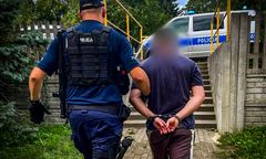 Rodzinna awantura w Siemiatyczach. Syn ugodził ojca nożem