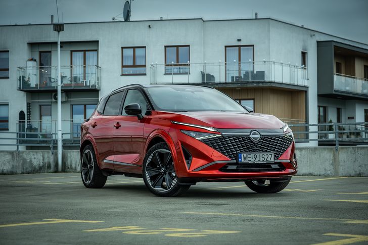 Nissan Qashqai zostaje z silnikiem spalinowym