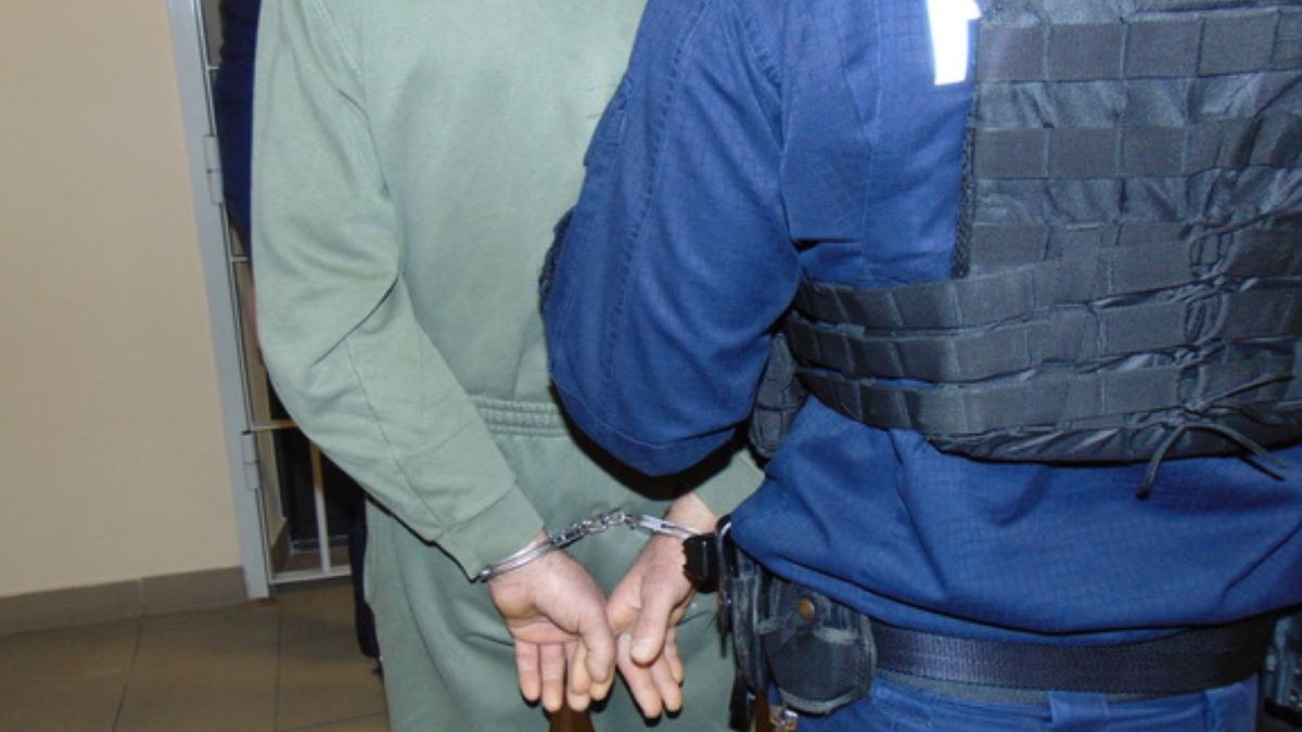 67-latek zranił swojego syna. Interweniowała policja