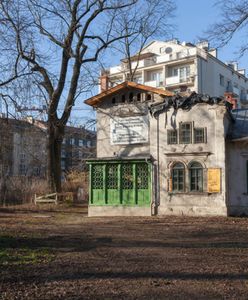 Szkielet i skarby pod fundamentami w centrum Krakowa. Zaskakujące odkrycie z przełomu XVI i XVII w.