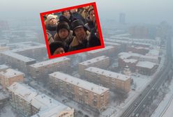 Rosjanie stanęli przed domem. Błagają Putina