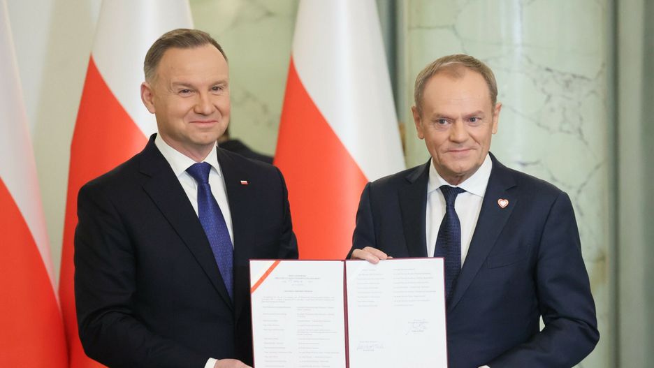 Zaprzysi??enie rz?du Donalda Tuska
Fot. Wojciech Olkusnik/East News, Warszawa, 13.12.2023. Zaprzysiezenie rzadu Donalda Tuska w Palacu Prezydenckim.
N/z: Andrzej Duda, Donald Tusk
Wojciech Olkusnik