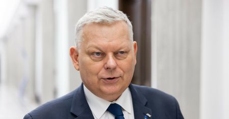 Jest szansa na obniżkę cen biletów PKP. Suski komentuje pomysł resortu finansów
