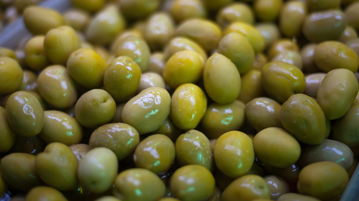 Olives are seen displayed in a market.
U.S president Donald
MALAGA, SPAIN - 2019/10/04: Olives are seen displayed in a market.
U.S president Donald Trump, announced that he will impose a 25% tariffs on some Spanish products as virgin olive oil, ham, olives, wine or cheese. The agri-food production of traditional products exported from Andalusia to U.S is one the most important of Spain with a high economic impact in the Andalusia province. (Photo by Jesus Merida/SOPA Images/LightRocket via Getty Images)
SOPA Images
announcement, tariffs, spanish products, increase the prices, sales, agri-food production, traditional products, high economic impact, market, olives, us, trade tariffs