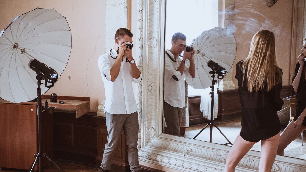 Wizjer optyczny czy elektroniczny? Tak to widzimy 1