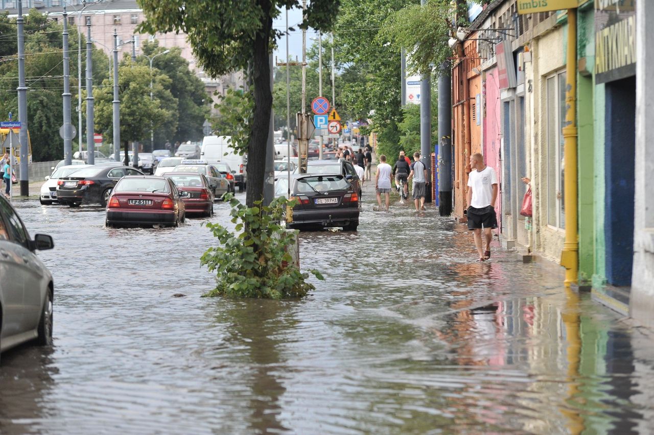 Pomorze: Burze i możliwe podtopienia. Jest ostrzeżenie II stopnia