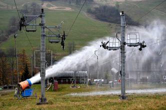 Samorządowcy chcą zmian obostrzeń dotyczących ferii