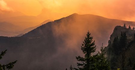 Pożar u naszych sąsiadów. Władze apelują do turystów