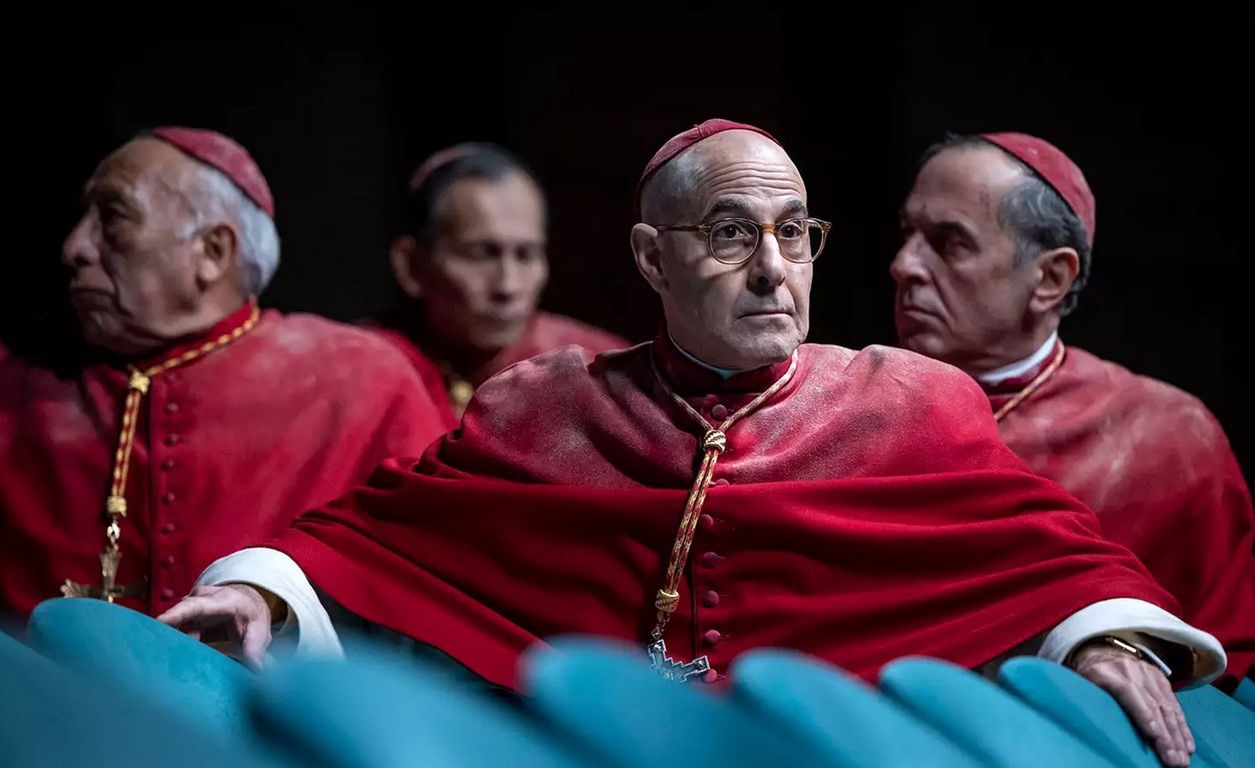 Wzrost o 283 procent. Po śmierci papieża Franciszka widzowie oglądają "Konklawe"