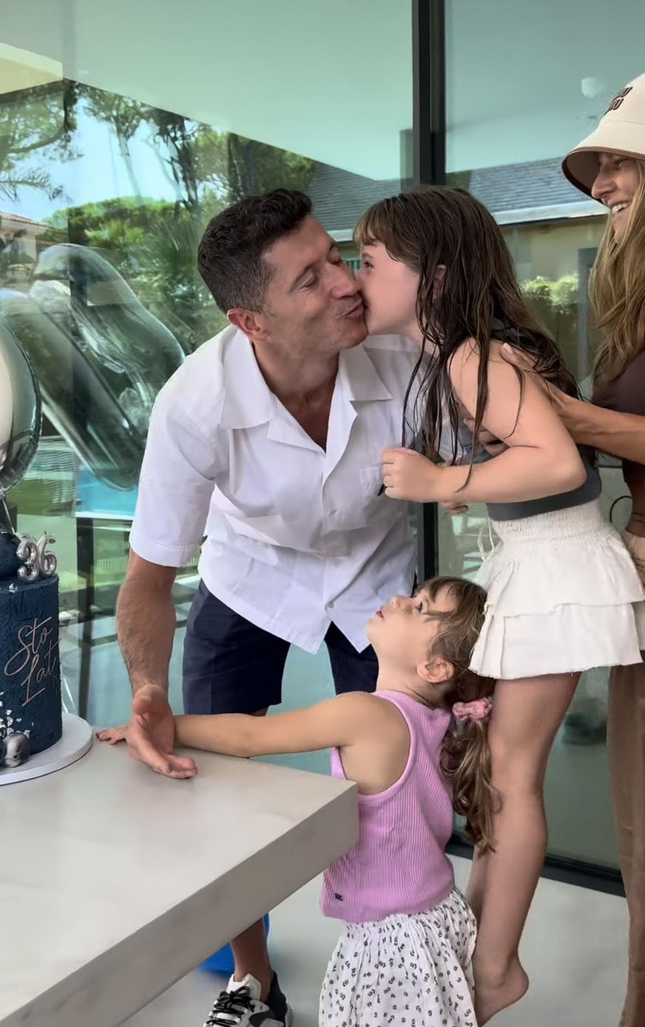 Lewandowska przygotowała urodzinową niespodziankę dla Roberta