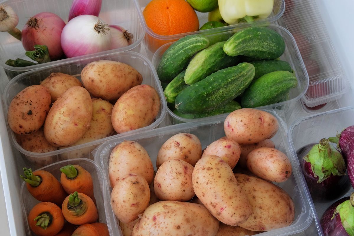 Why shouldn't you store potatoes in the refrigerator?