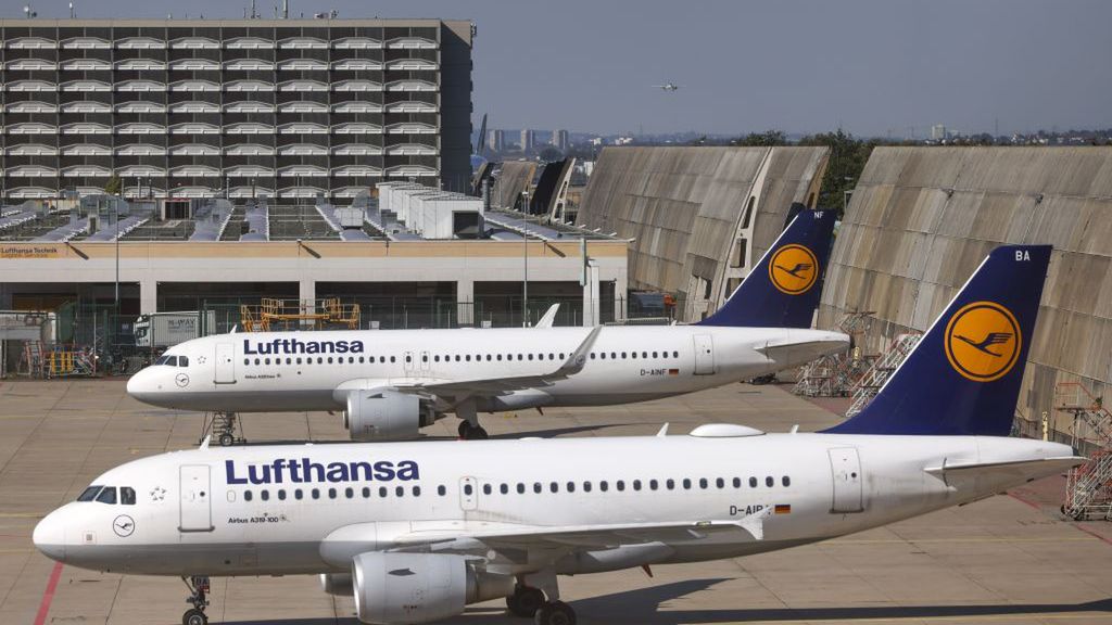 Lufthansa Scraps Most Flights at Major German Hubs Amid Strike
Bloomberg
employment, strike, airplanes, work, german, plane, shortages, european, aircraft, aeroplane, aviation, industries, transportation and logistics, business news, airlines, euro members, e.u., eu, emea, labor, labour