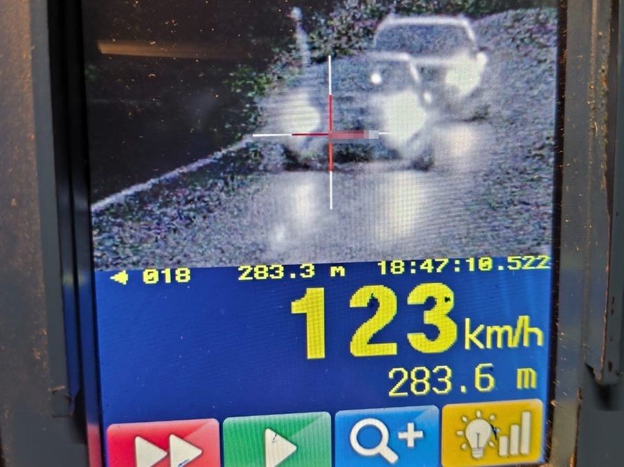 LTI 20/20 TruCam II pokazuje, którego auto jest "namierzane"
