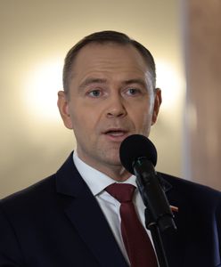 Nawrocki dystansuje. Nowy sondaż zaufania do polityków