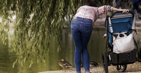 Pijana matka spacerowała z dziećmi. Świadkowie wezwali służby
