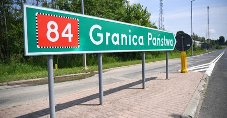 Nowe zasady kwarantanny. Wracasz z zagranicy? Strefa Schengen ma kluczowe znaczenie