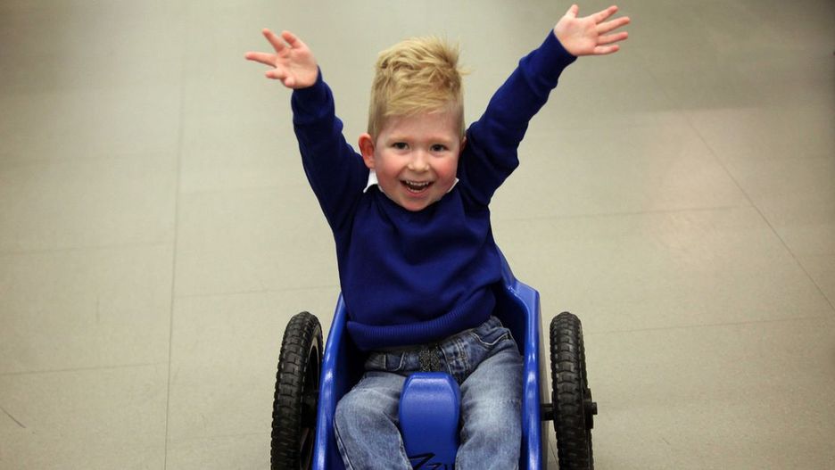 Noah Wall urodził się prawie bez mózgu 