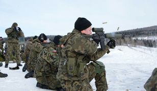 Sprzedał wojsku wadliwe obuwie. Dozór policji i zakaz opuszczania kraju dla producenta