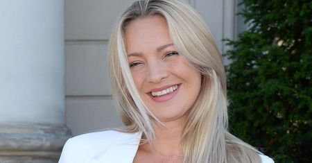 Barbara Kurdej-Szatan w bikini pokazuje brzuszek. "Mam nadzieję, że tu nie urodzę"