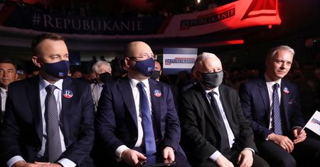 Partia Bielana boi się o miejsca na listach. Żalek żegna się z "jedynką", na Podlasie wkracza Sasin