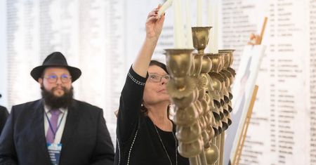 Chanuka w Sejmie. Uroczyście odpalono świece