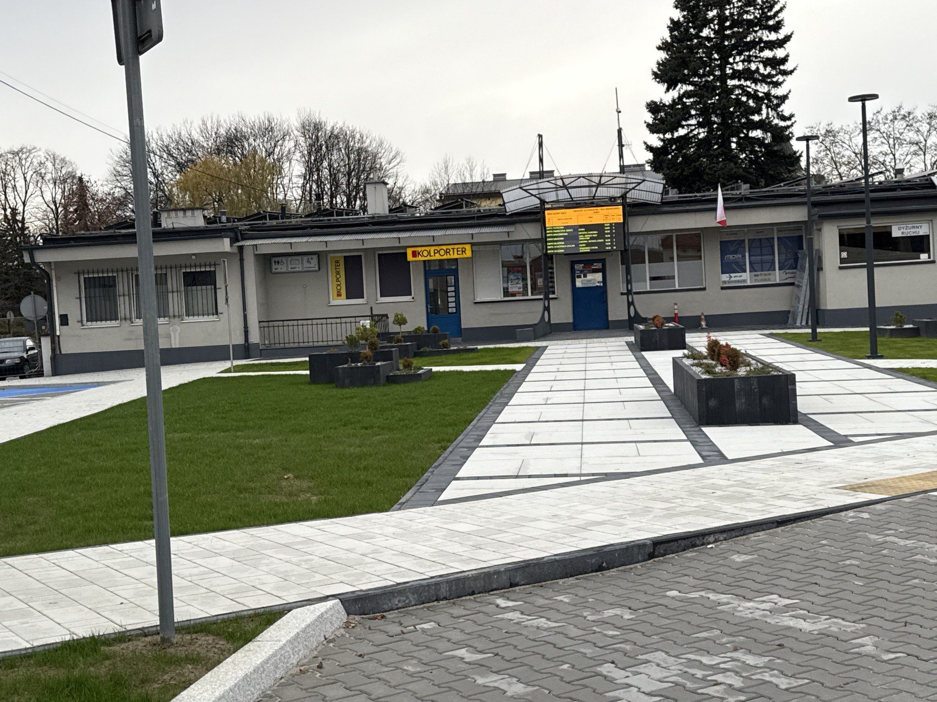 Dworzec MDA w Nowym Sączu ma nowy mały park