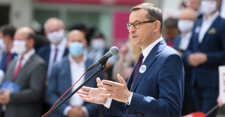 Mateusz Morawiecki zaatakował Rafała Trzaskowskiego. "Nieudolność, kłamstwo, lenistwo..."