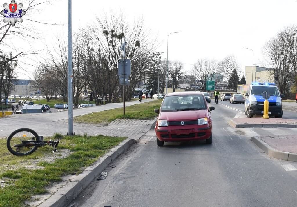 Rowerzysta wjechał na przejście i został potrącony