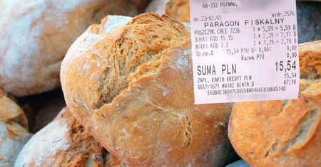 VAT w dół, a ceny w górę. Czytelnik pokazał paragon za pieczywo