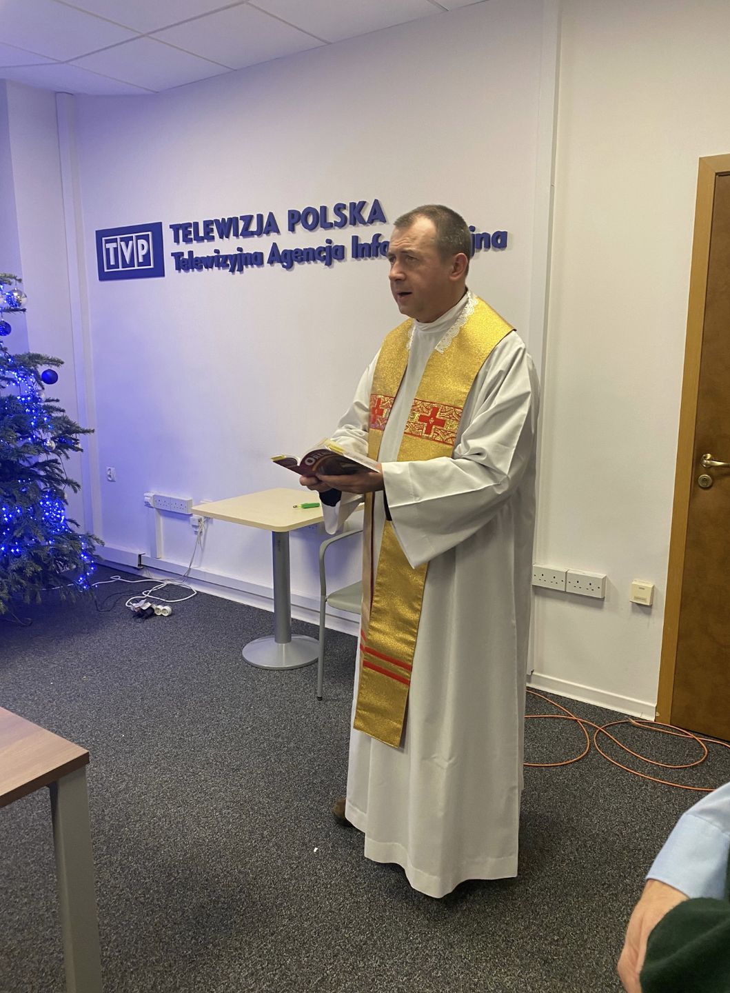 Wigilia dla protestujących w TVP / screen X (Twitter)