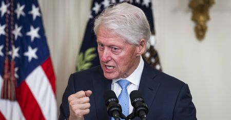 Ukraina oddała broń. Bill Clinton żałuje decyzji