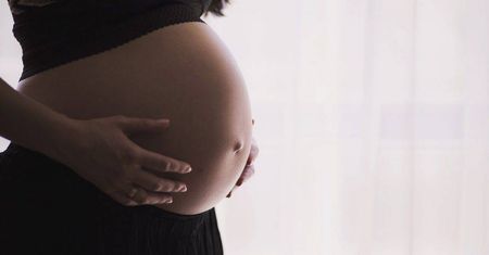 Łuków: 14-latka urodziła dziecko. Ojciec dziecka też ma 14 lat